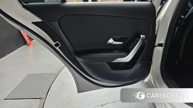 Mercedes-Benz A-Class W177 id 4571664 из Кореи 17