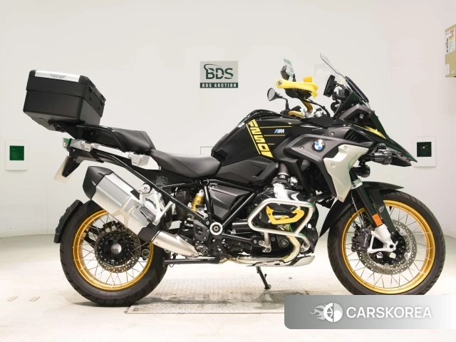 Проданный BMW R1250GS 2021 из Японии