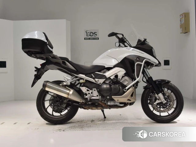 Проданный Honda VFR800X 2015 из Японии