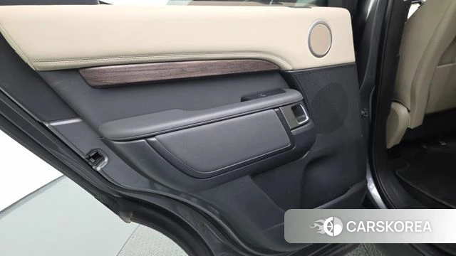 Land Rover Discovery 5 id 4502246 из Кореи 17