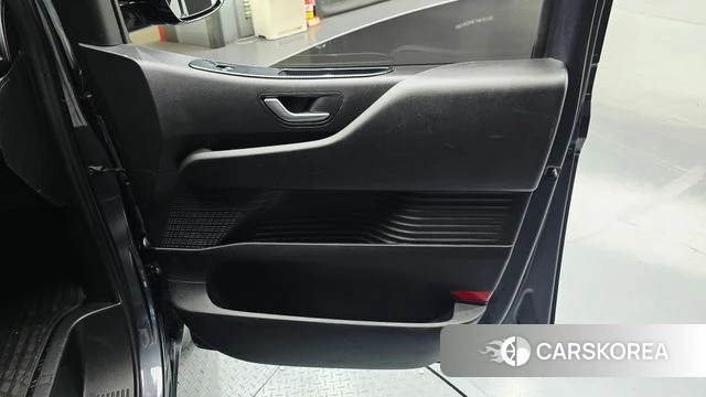 Hyundai Staria id 4757888 из Кореи 17