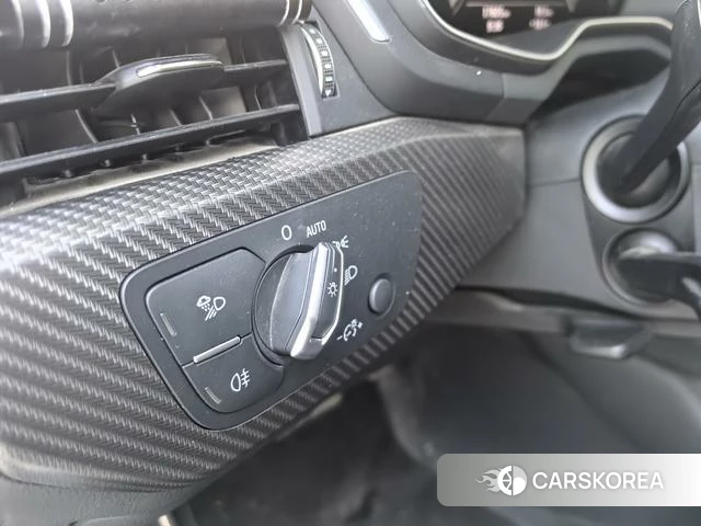 Audi A4L id 4257200 из Китая 17