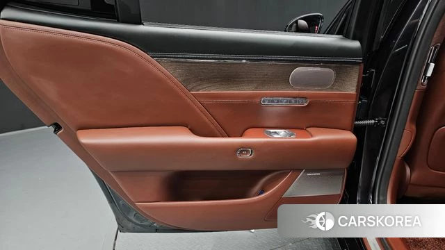 Genesis G90 (RS4) id 4375670 из Кореи 17