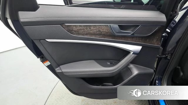 Audi A6 (C8) id 4542075 из Кореи 17