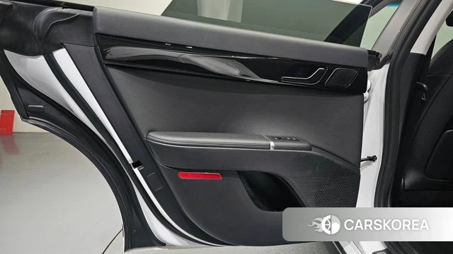 Hyundai Grandeur (GN7) id 4585078 из Кореи 17