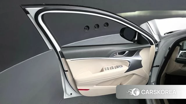 Genesis The New G70 id 4708040 из Кореи 17