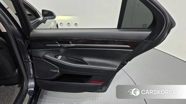 Genesis G90 id 4317864 из Кореи 17