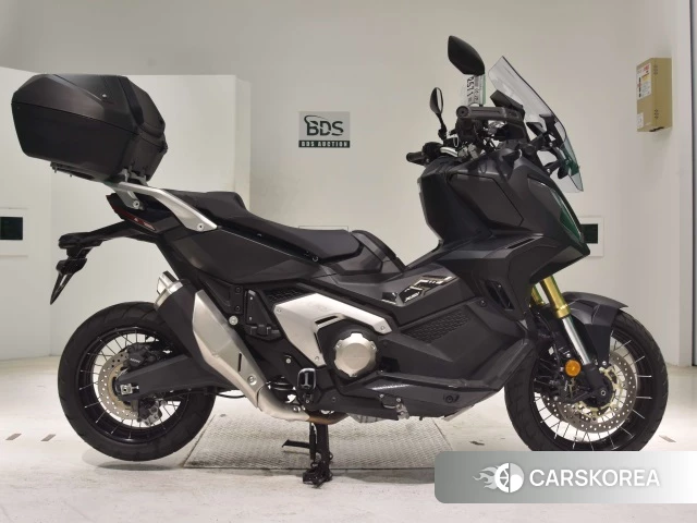 Проданный Honda X-ADV 750 2023 из Японии