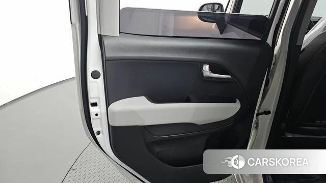 Kia The New Kia Ray EV id 4622916 из Кореи 17