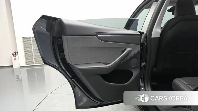 Tesla Model Y id 4279515 из Кореи 17