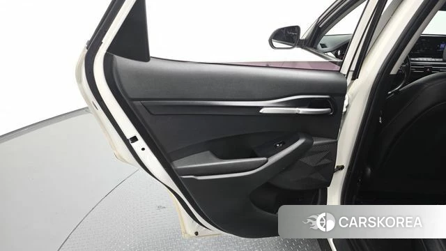 Kia Seltos id 4268583 из Кореи 17