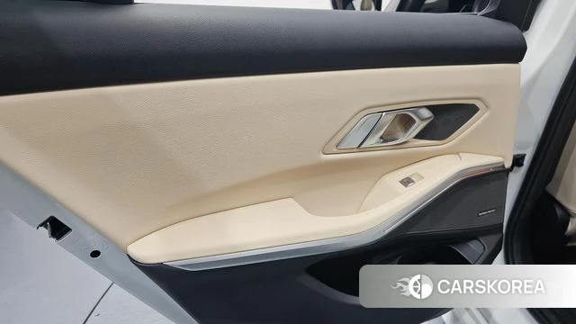 BMW 3 Series (G20) id 4442865 из Кореи 17