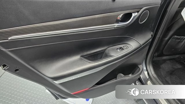 Hyundai Grandeur IG id 4459371 из Кореи 17
