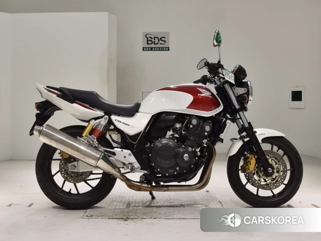 Проданный Honda CB400SF ABS 2015 из Японии, фото 2