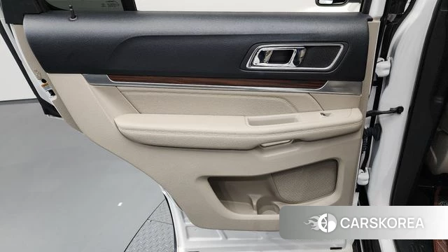 Ford Explorer id 4483317 из Кореи 17