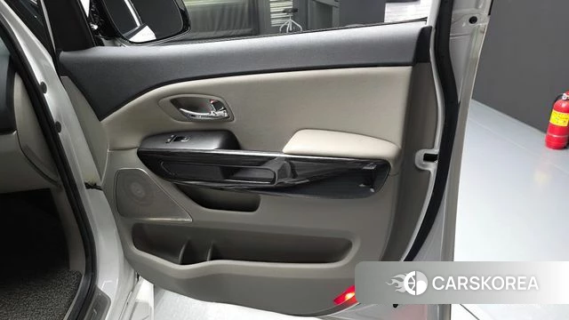 Kia The New Carnival id 4446871 из Кореи 17