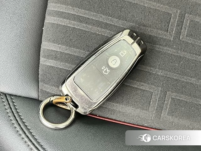 Ford Mondeo id 4368343 из Китая 17