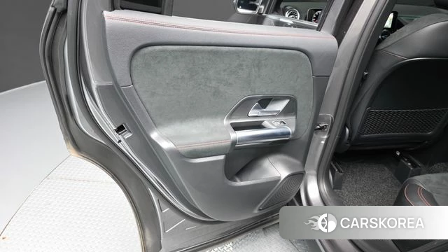 Mercedes-Benz GLA - Class H247 id 4625514 из Кореи 17