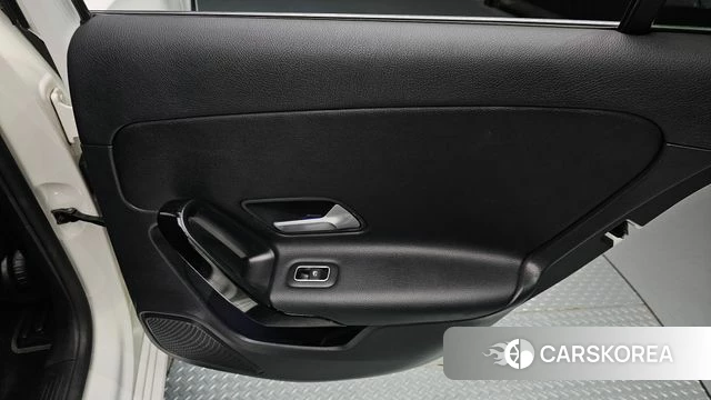 Mercedes-Benz A-Class W177 id 4535975 из Кореи 17