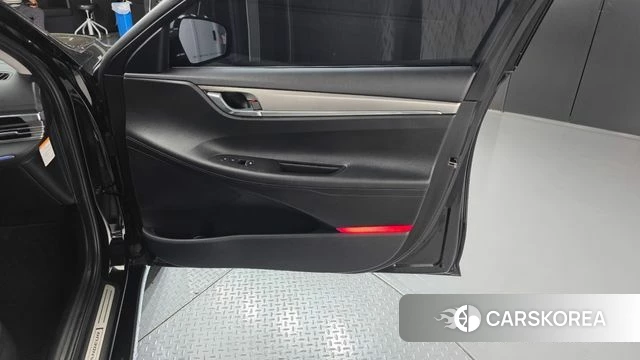 Hyundai The New Grandeur IG Hybrid id 4303611 из Кореи 17