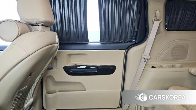 Kia The New Carnival id 4459377 из Кореи 17