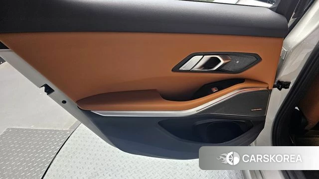 BMW 3 Series (G20) id 4185863 из Кореи 17