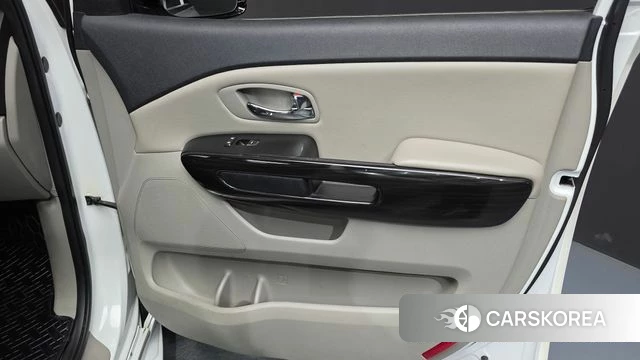 Kia The New Carnival id 4295045 из Кореи 17