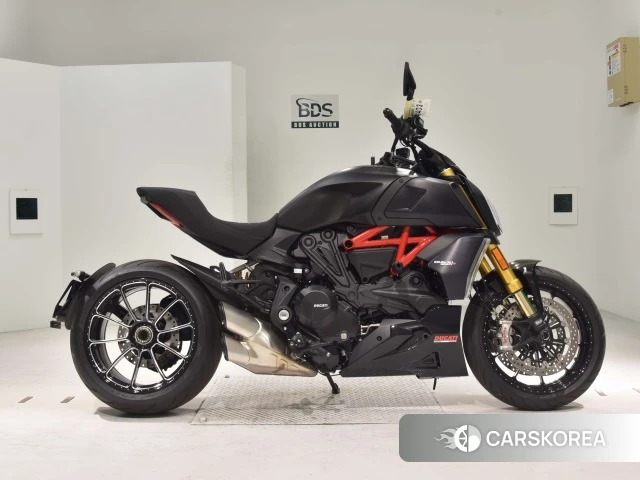 Проданный Ducati DIAVEL 1260 S 2020 из Японии, фото 2