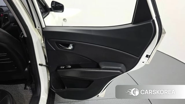 Ssangyong Tivoli Air id 4363466 из Кореи 17