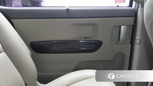 Kia All New Carnival id 4652423 из Кореи 17