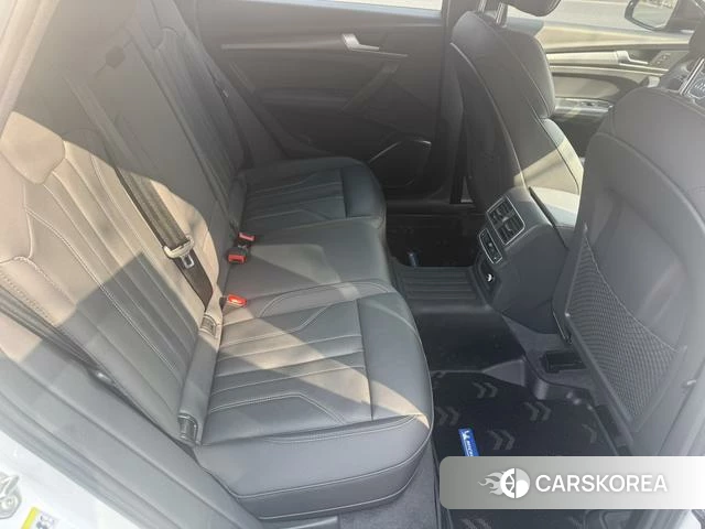 Audi Q5L id 4275728 из Китая 17