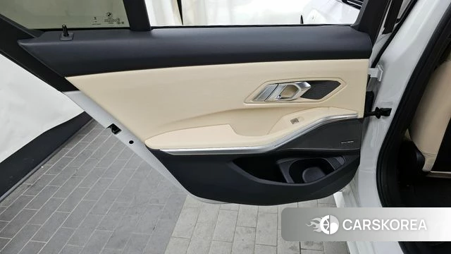 BMW 3 Series (G20) id 4222902 из Кореи 17