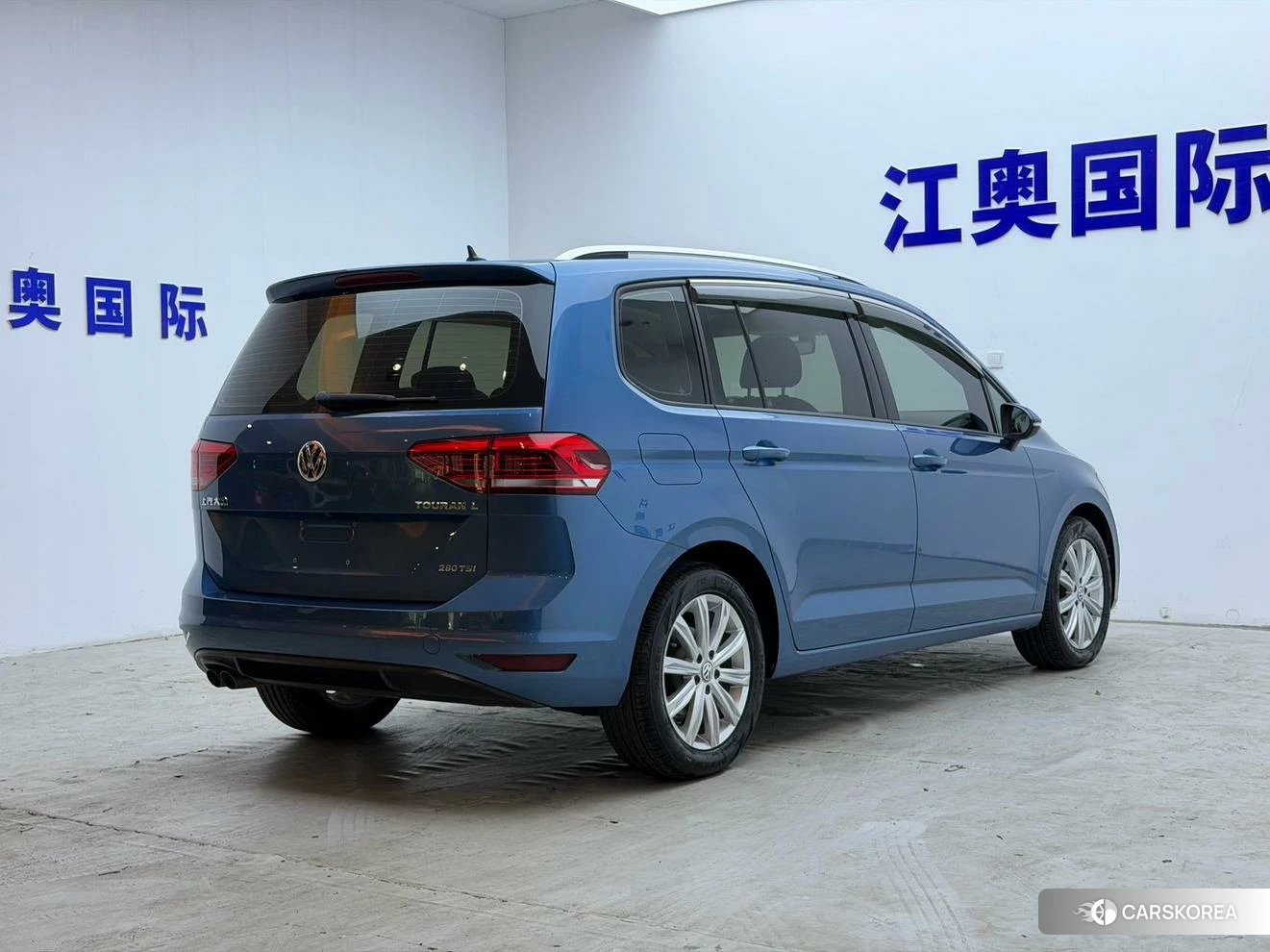 Volkswagen Touran L id 4510405 из Китая 17