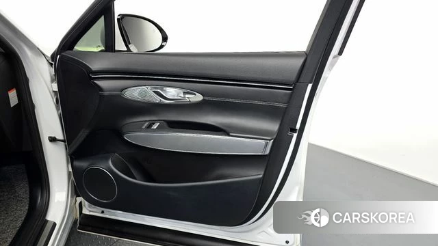 Genesis Electrified GV70 id 4753673 из Кореи 17