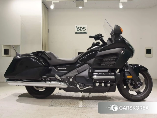 Проданный Honda GL1800 F6B 2014 из Японии