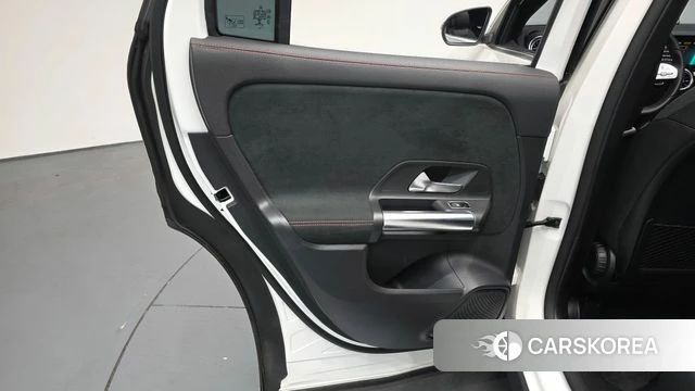 Mercedes-Benz GLA - Class H247 id 4500717 из Кореи 17