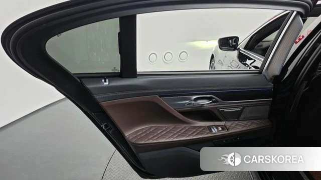 BMW 7 Series (G11) id 4759909 из Кореи 17