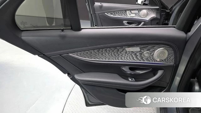 Mercedes-Benz E-Class W213 id 4871802 из Кореи 17