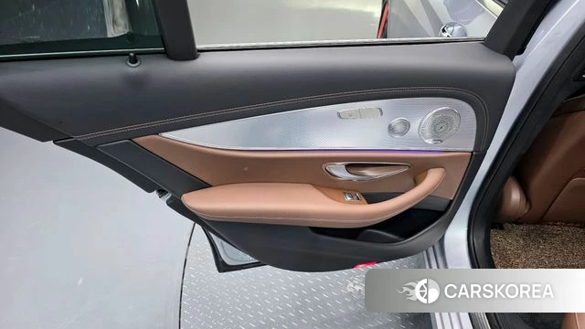 Mercedes-Benz E-Class W213 id 4202931 из Кореи 17