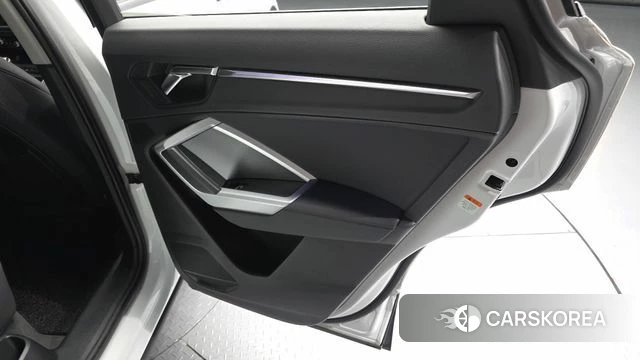 Audi Q3 (F3) id 4344646 из Кореи 17