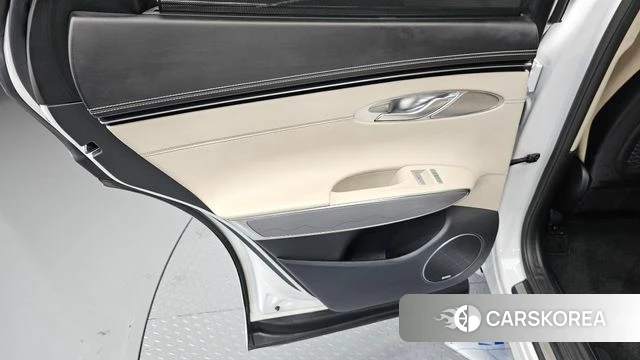 Genesis GV70 id 4476537 из Кореи 17