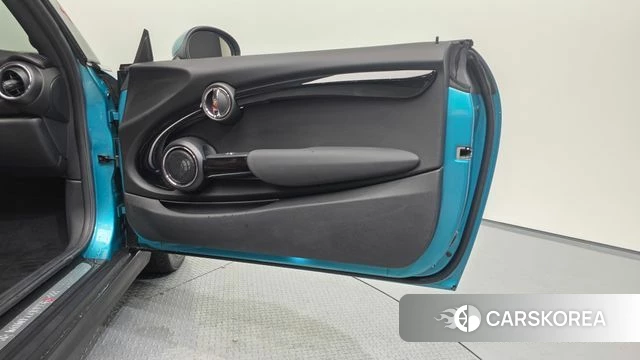 Mini Cooper S Convertible id 4620645 из Кореи 17
