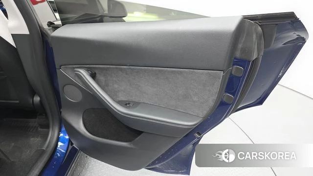Tesla Model Y id 4474772 из Кореи 17