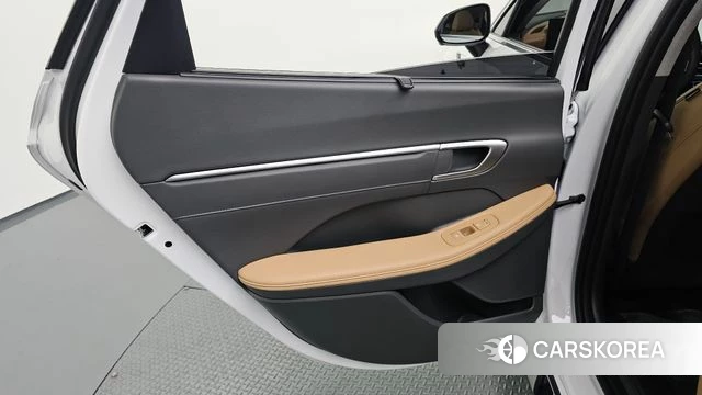 Hyundai Sonata D Edge Hybrid (DN8) id 4583983 из Кореи 17