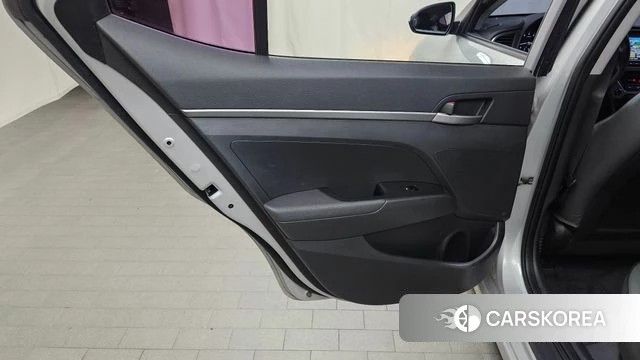 Hyundai Avante AD id 4357091 из Кореи 17