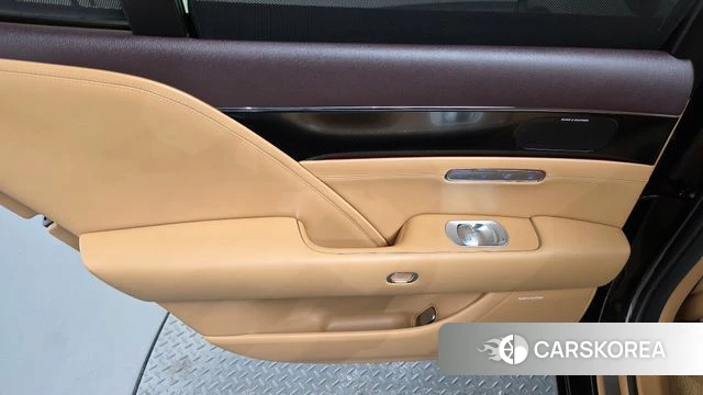 Genesis G90 (RS4) id 4848627 из Кореи 17