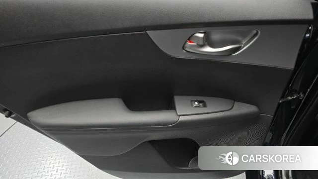 Kia The New K3 2nd generation id 4567360 из Кореи 17