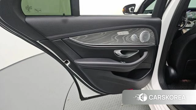 Mercedes-Benz E-Class W213 id 4671892 из Кореи 17