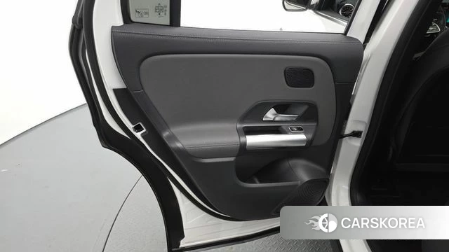 Mercedes-Benz EQA H243 id 4500162 из Кореи 17