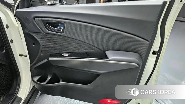 Ssangyong Tivoli Air id 4203997 из Кореи 17